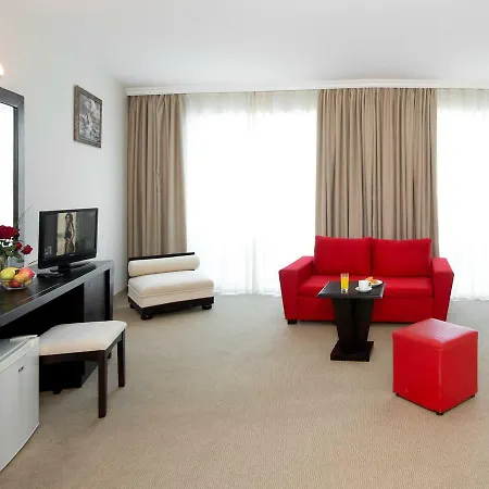 Хотел Calypso 3*