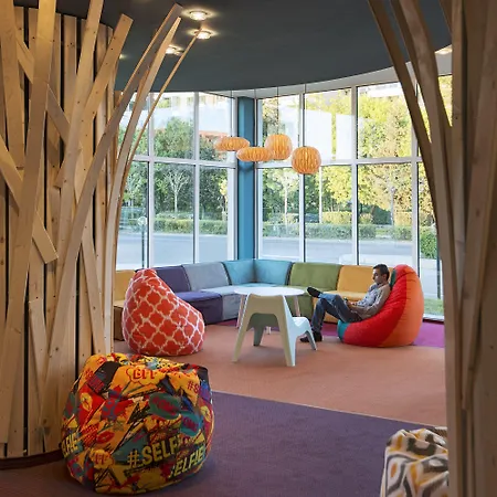 Calypso Hotel
